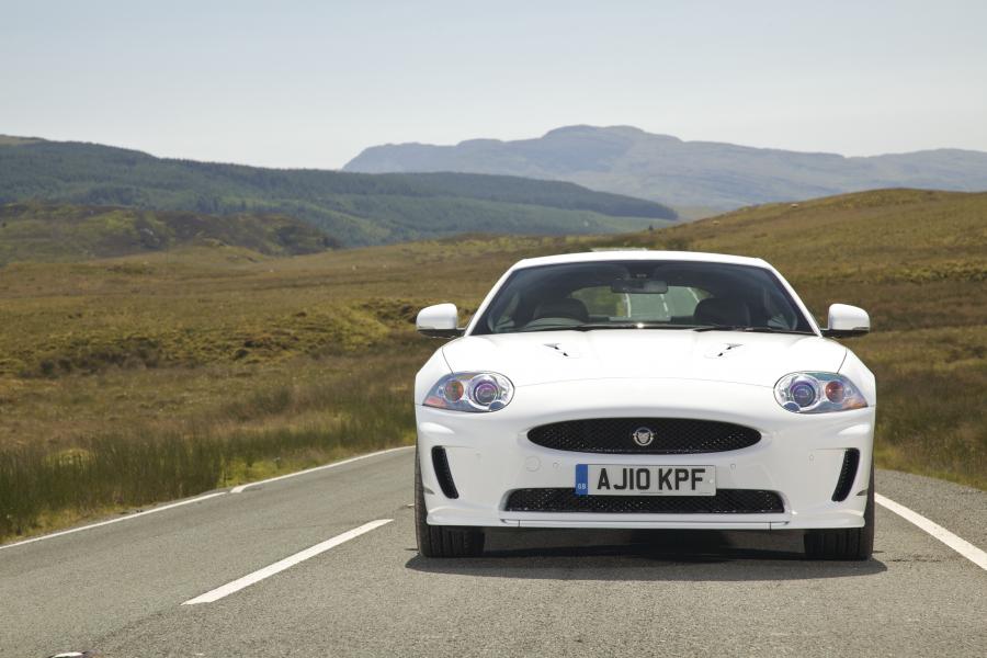  Jaguar XKR Speed 2010 года  (фото 21 из 38)